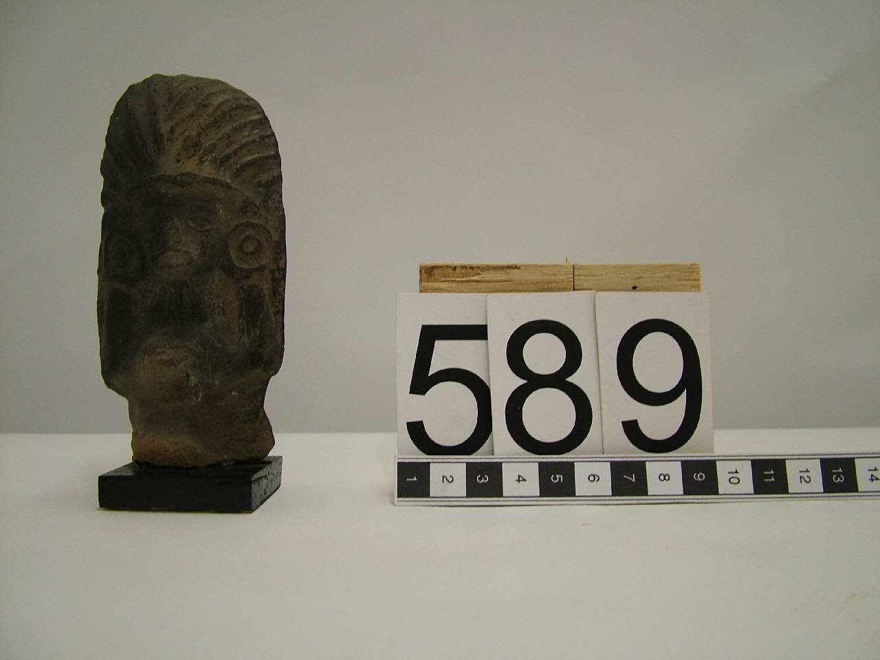 figurina - Artigianato moderno (sec. XX)