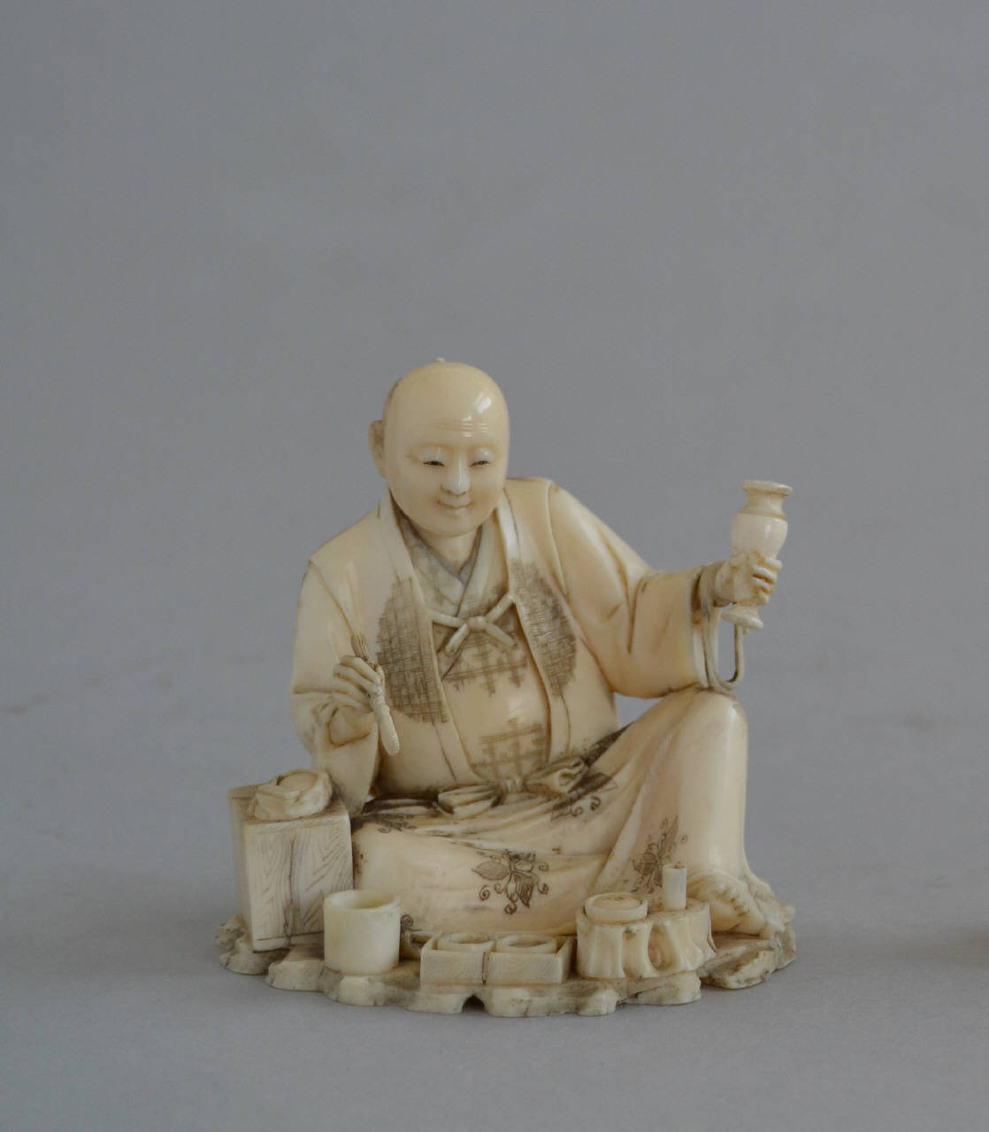 Decoratore di ceramiche (statuetta) - manifattura giapponese (fine/inizio secc. XIX/ XX)