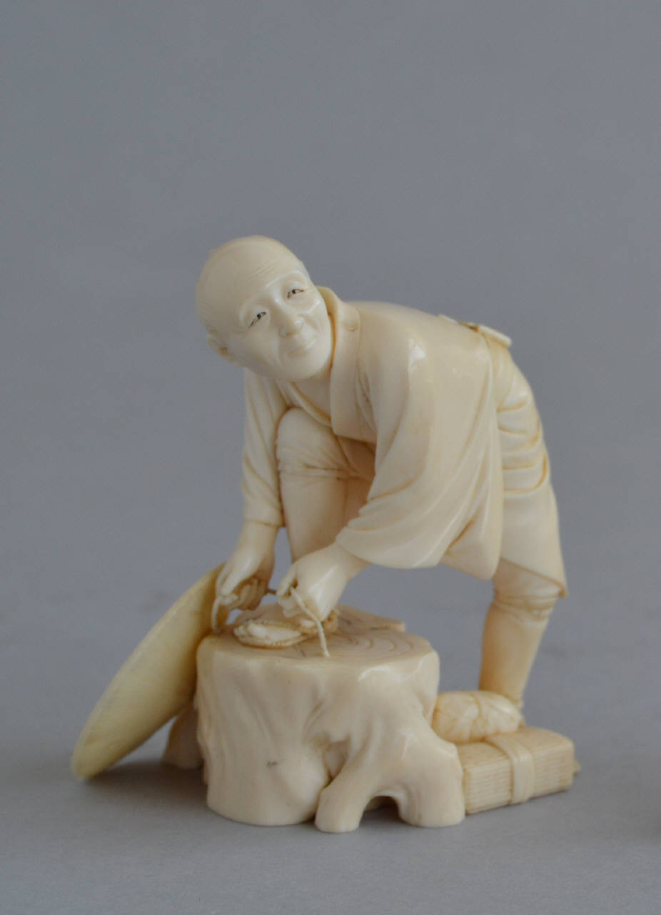 Uomo (statuetta) - manifattura giapponese (fine/inizio secc. XIX/ XX)