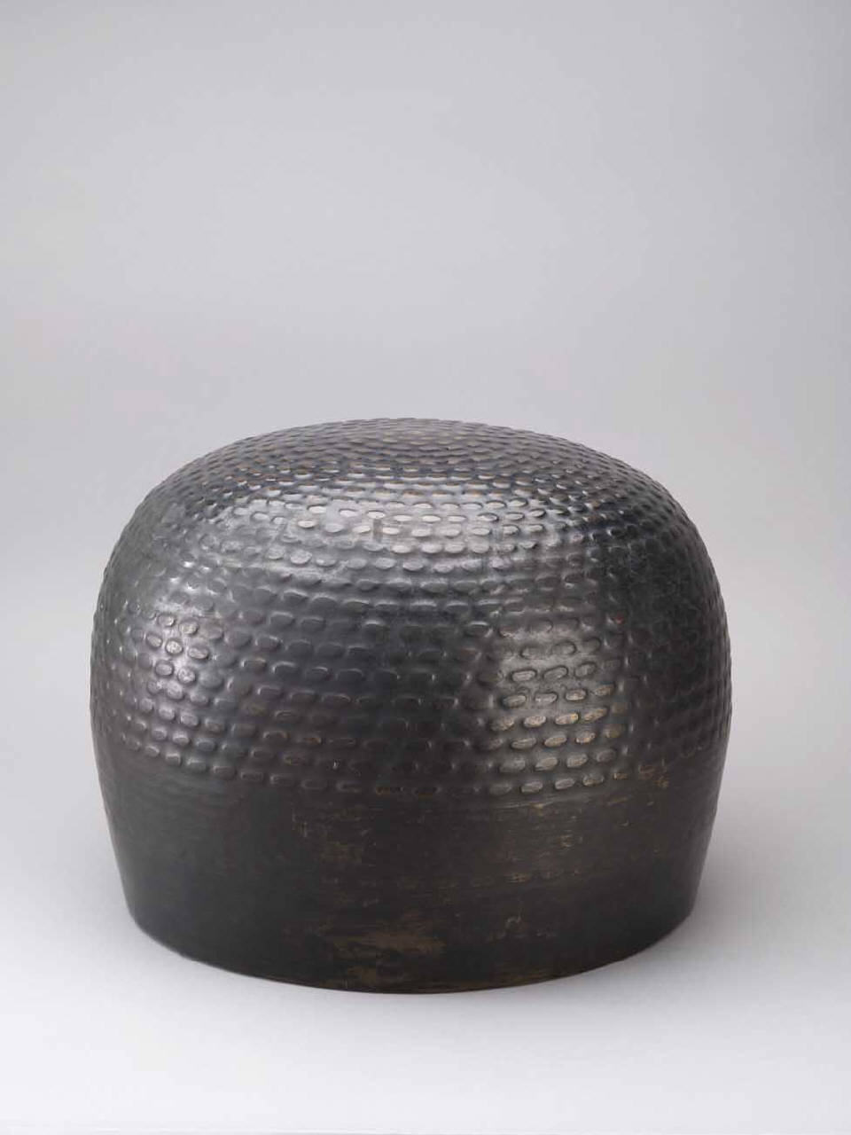 motivi decorativi geometrici a tondi e ovali (campana) - manifattura giapponese (secc. XVIII/ XIX)