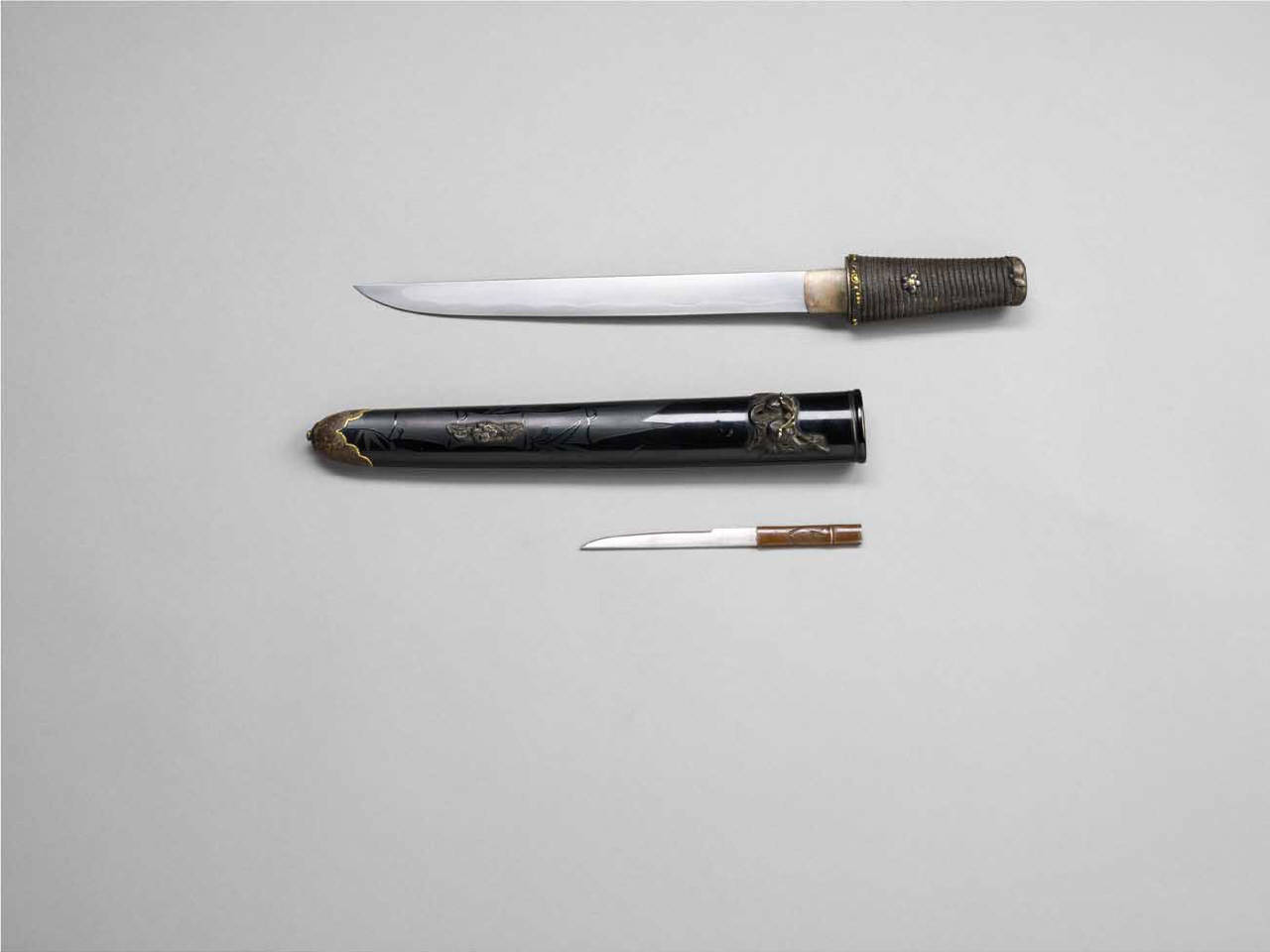 lumaca e granchio (pugnale) - manifattura giapponese (secc. XVIII/ XIX)