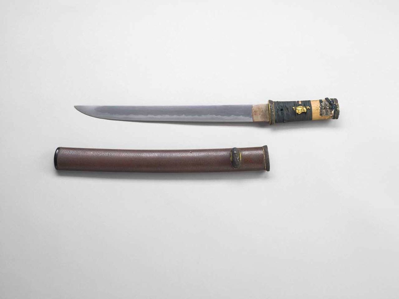 drago e leone cinese (pugnale) - manifattura giapponese (sec. XIX)