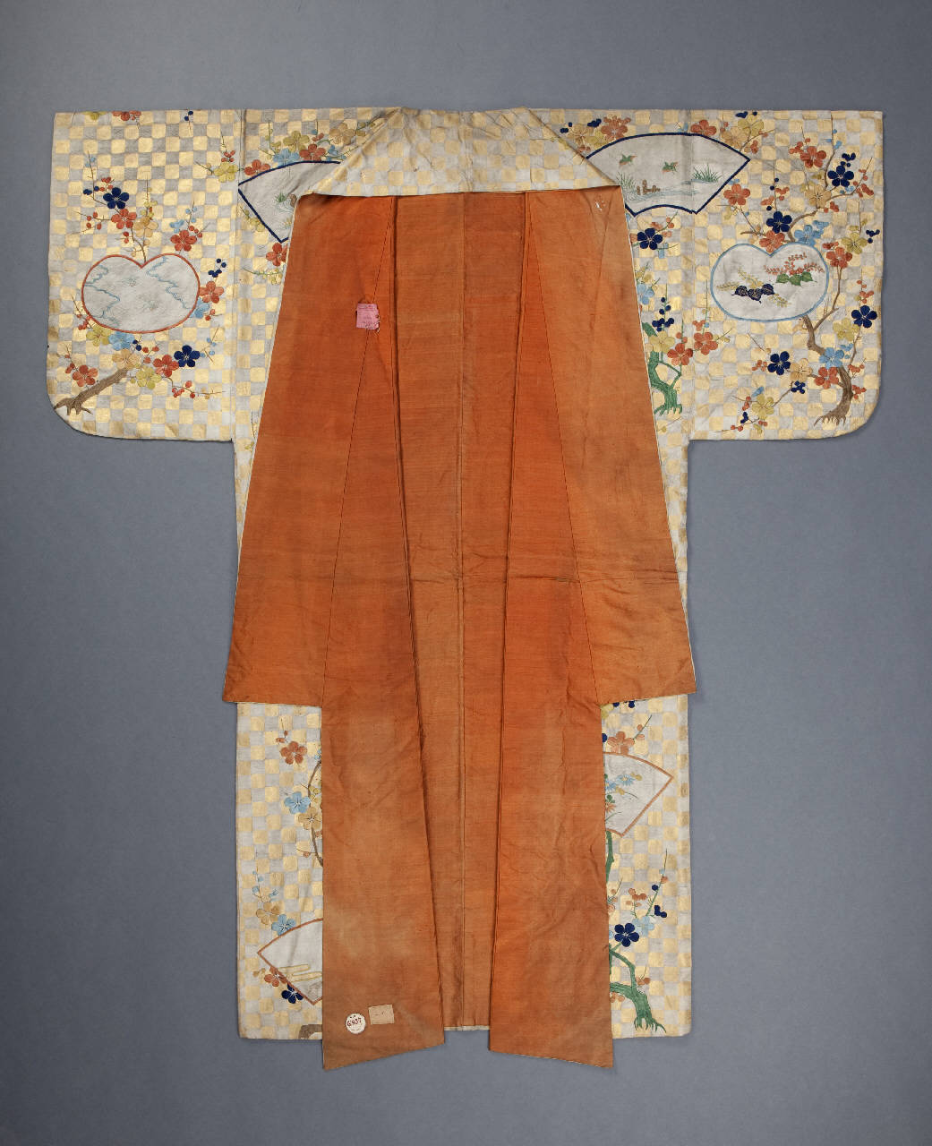 motivi decorativi vegetali, gru, ideogrammi (abito) - manifattura giapponese (secc. XVIII/ XIX)