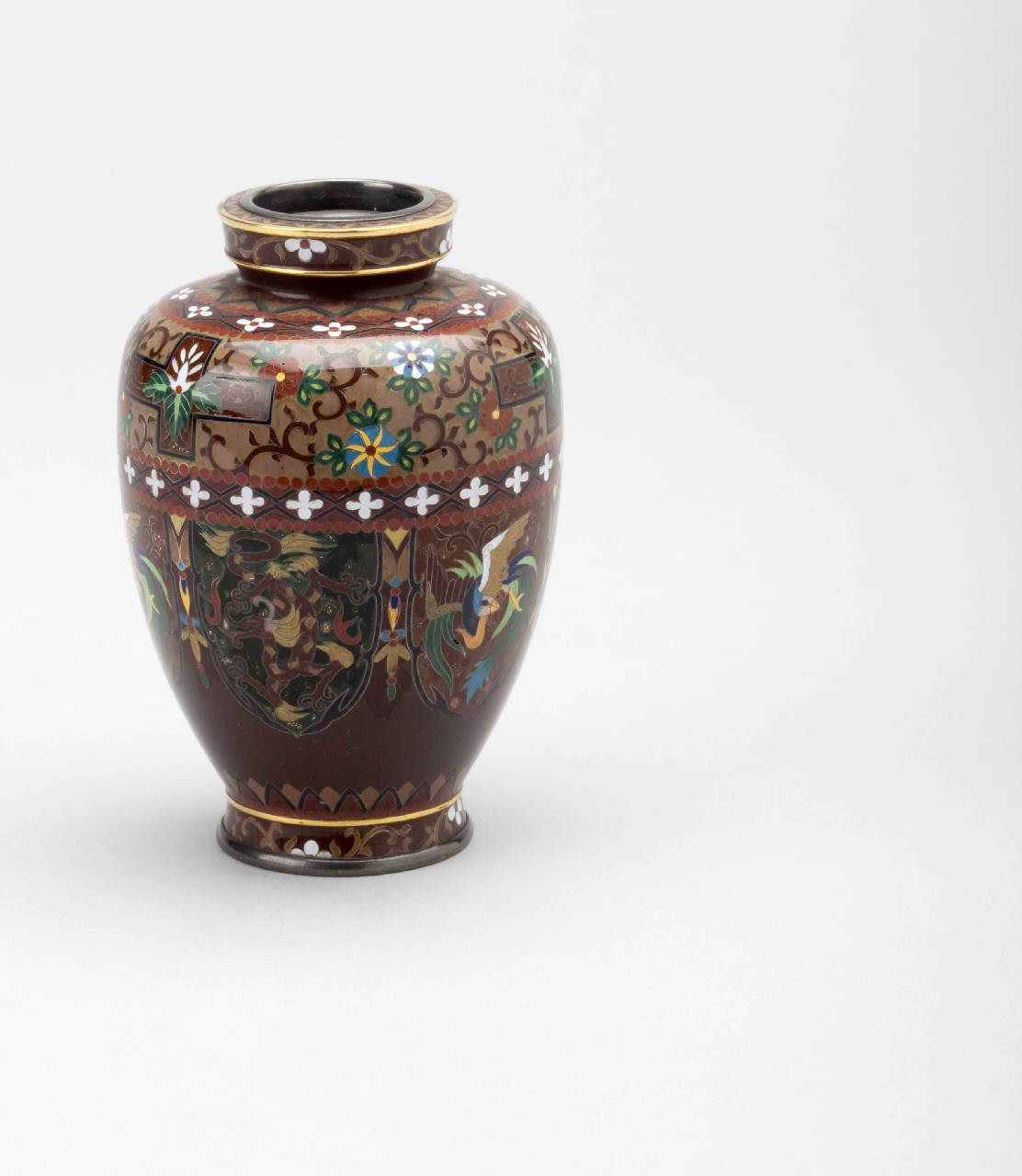 drago, fenici, motivi decorativi vegetali (vaso) - manifattura giapponese (ultimo quarto sec. XIX)