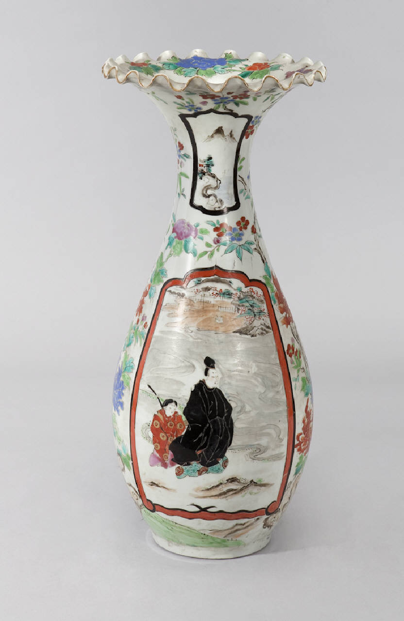 figure nel paesaggio, motivi decorativi floreali (vaso) - manifattura giapponese (ultimo quarto sec. XIX)