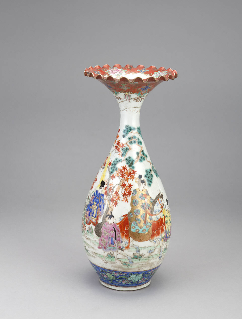 corteo di personaggi nel paesaggio (vaso) - manifattura giapponese (sec. XIX)