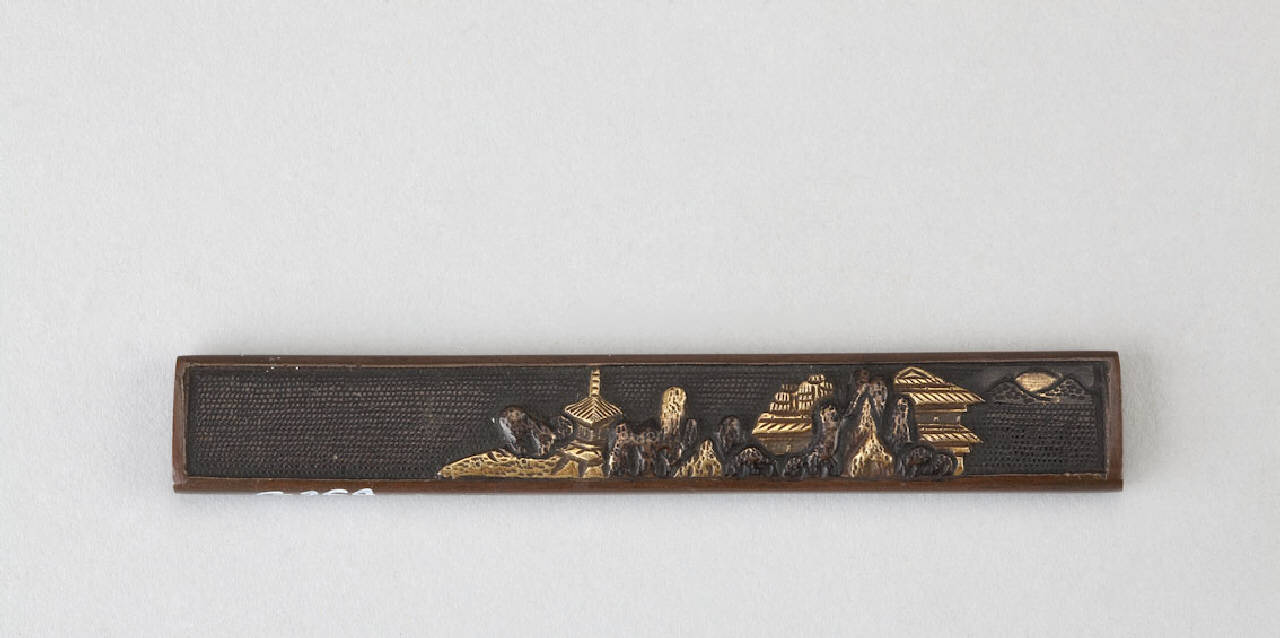 paesaggio con tempio (impugnatura di arma bianca) - manifattura giapponese (secc. XVIII/ XIX)