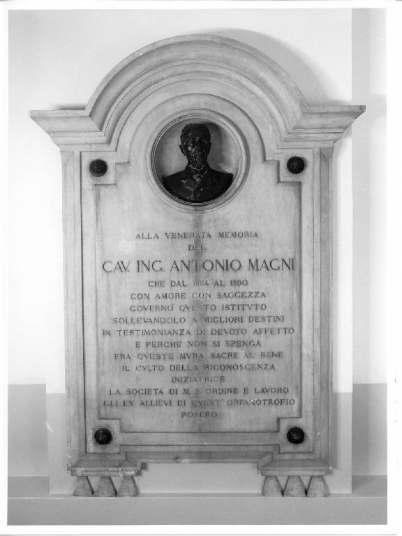 Busto di Antonio Magni (lapide commemorativa) - ambito lombardo (fine sec. XIX)