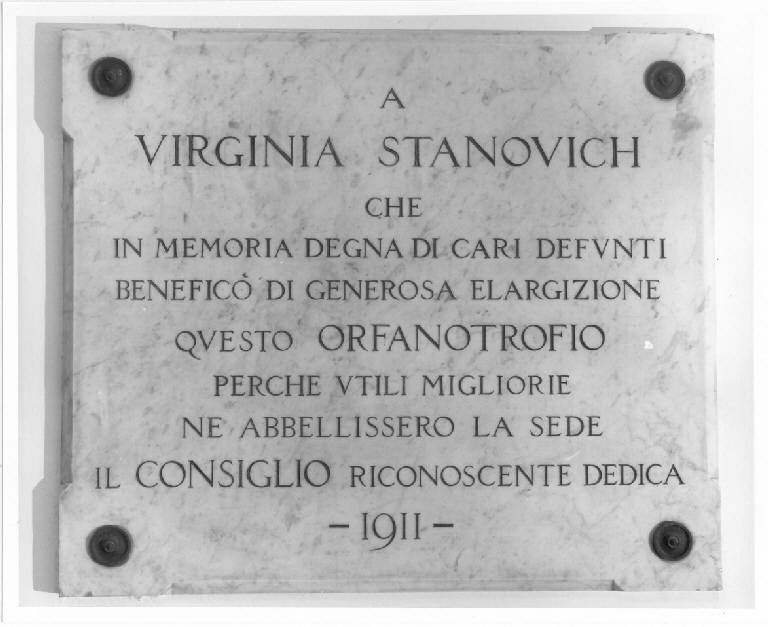 Lapide in memoria di Virginia Stanovich (lapide commemorativa) - ambito lombardo (primo quarto sec. XX)