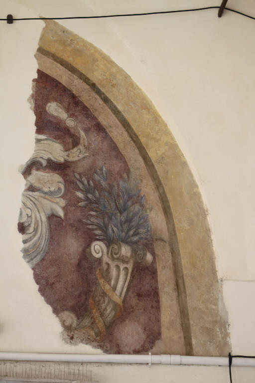 motivi decorativi vegetali con vasi e cornucopie (dipinto) - ambito bresciano (inizio sec. XVII)