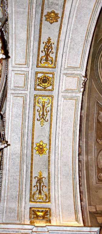 Motivi decorativi a candelabra (decorazione plastica) di Colomba, Andrea (sec. XVI)