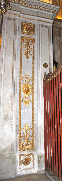 Motivi decorativi a candelabra (decorazione plastica) di Colomba, Andrea (sec. XVI)