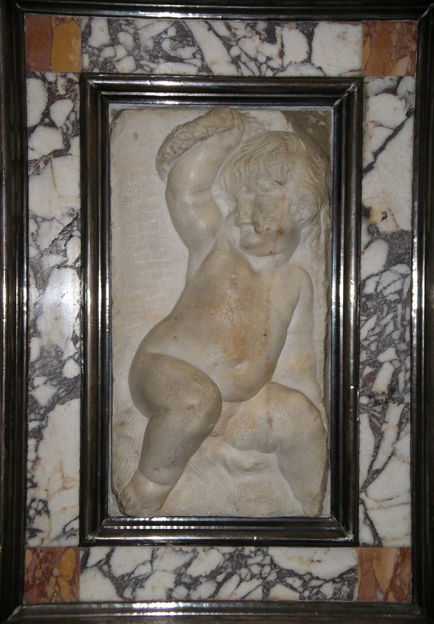 putto con corona (rilievo) di Duquesnoy François detto Fiamingo (sec. XVII)