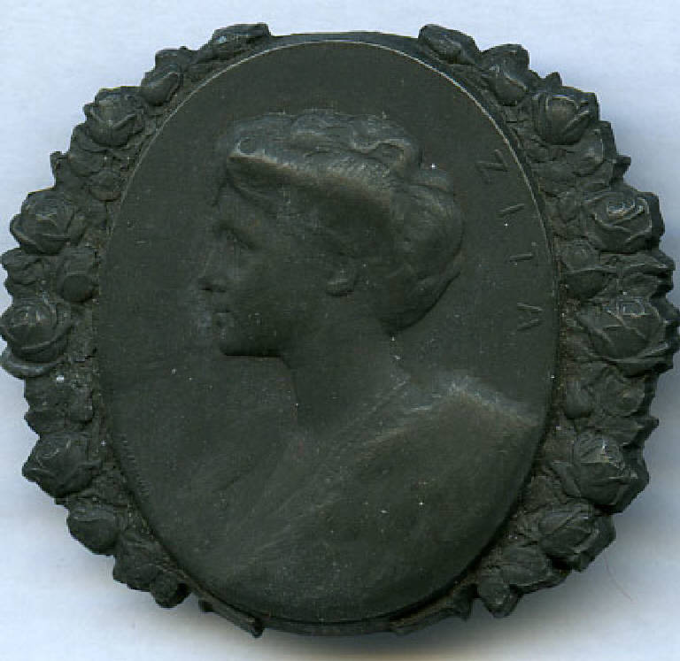 Distintivo commemorativo dell'esercito austro-ungarico da berretto, Zita di Borbone-Parma, imperatrice d'Austria (distintivo) - produzione (sec. XX)