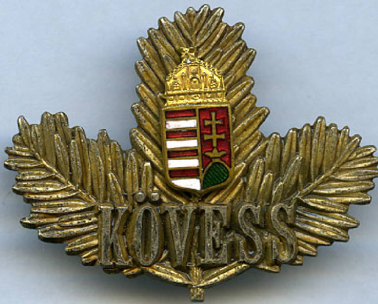 Distintivo ungherese, Corona d'Ungheria; Kovess (distintivo) - produzione (sec. XX)