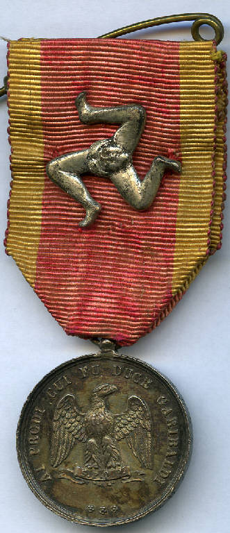 Medaglia dei Mille, aquila; corona vegetale (decorazione militare) - produzione (sec. XIX)