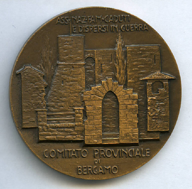 50° Anniversario della conclusione della Prima Guerra Mondiale, Rocca di Bergamo; lucerna e rami d'alloro (medaglia) di ; Brolis, Piero (sec. XX)