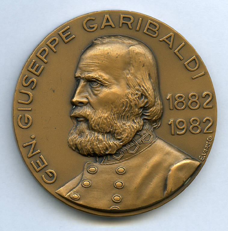 Medaglia commemorativa del Centenario della morte di Giuseppe Garibaldi, Giuseppe Garibaldi; scritte (medaglia) di ; Varisco, Erminio (sec. XX)