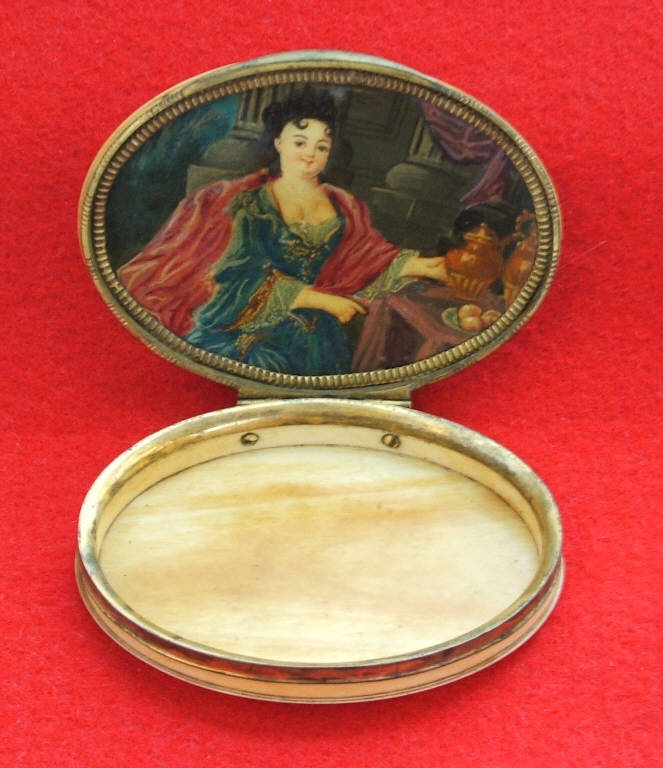 Figura femminile seduta (scatola) (sec. XVIII)