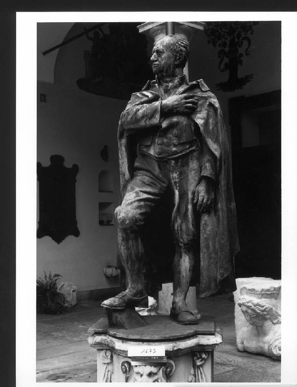 Benjamin Franklin (?), RITRATTO MASCHILE A FIGURA INTERA (statua) di Castiglioni Giannino (sec. XX)