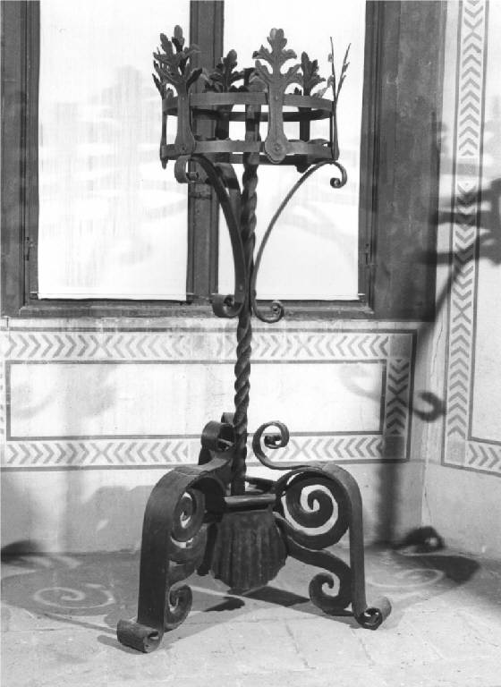 candelabro per il cero pasquale - manifattura lombarda (sec. XIX)