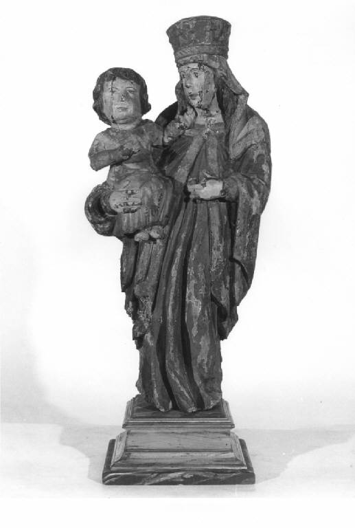 MADONNA CON BAMBINO (statua) - produzione Italia settentrionale (sec. XVI)