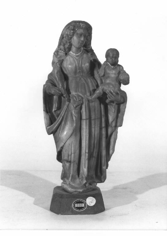 MADONNA CON BAMBINO (statua) - produzione Italia settentrionale (inizio sec. XVIII)