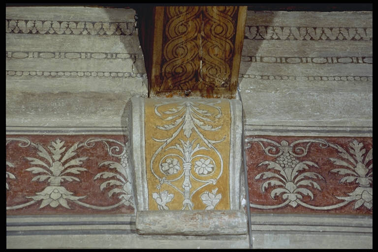 MOTIVI DECORATIVI A GIRALI (mensola) di Mantegna, Andrea (bottega) (sec. XV)
