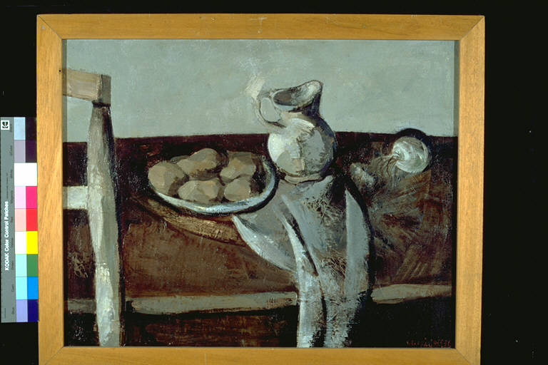Natura morta povera, Piatto di patate, brocca e cipolla su di un tavolo (dipinto) di Ruffini, Giulio (terzo quarto sec. XX)