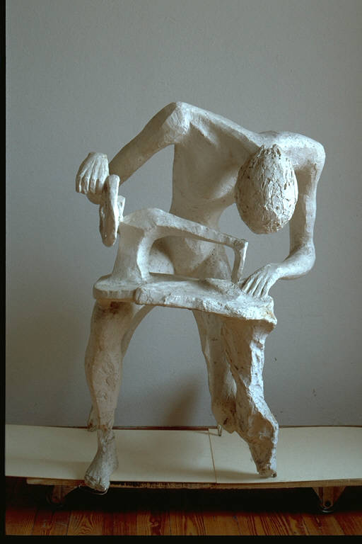 La cucitrice, Figura alla macchina da cucire (scultura) di Priori, Ercole (terzo quarto sec. XX)