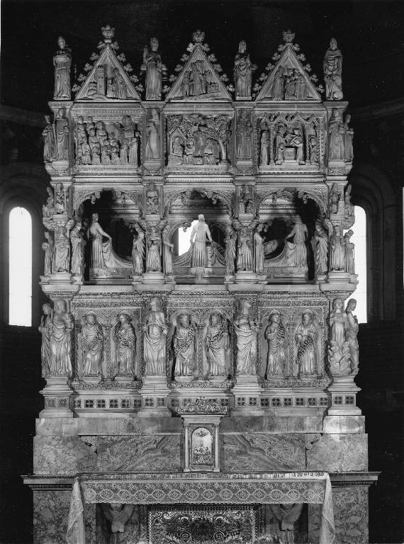 Arca di S. Agostino (monumento funebre) - bottega campionese (fine/inizio sec. XIV)