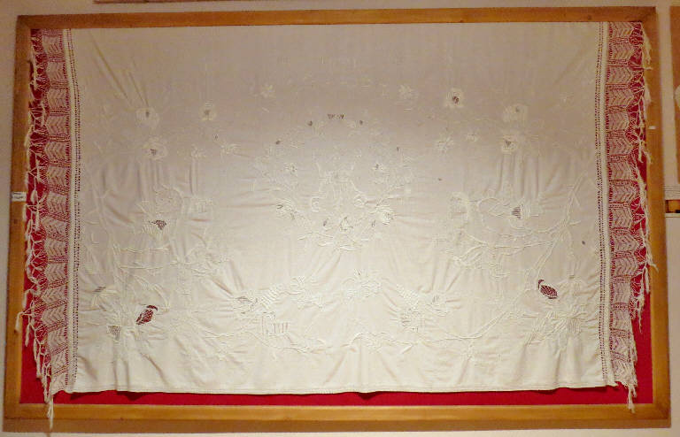 Ghirlanda (tovaglia d'altare) di Gianotti, Maria B. - ambito valchiavennasco (ultimo quarto sec. XIX)