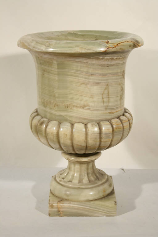 vaso in onice (vaso) - ambito lombardo (primo quarto sec. XX)