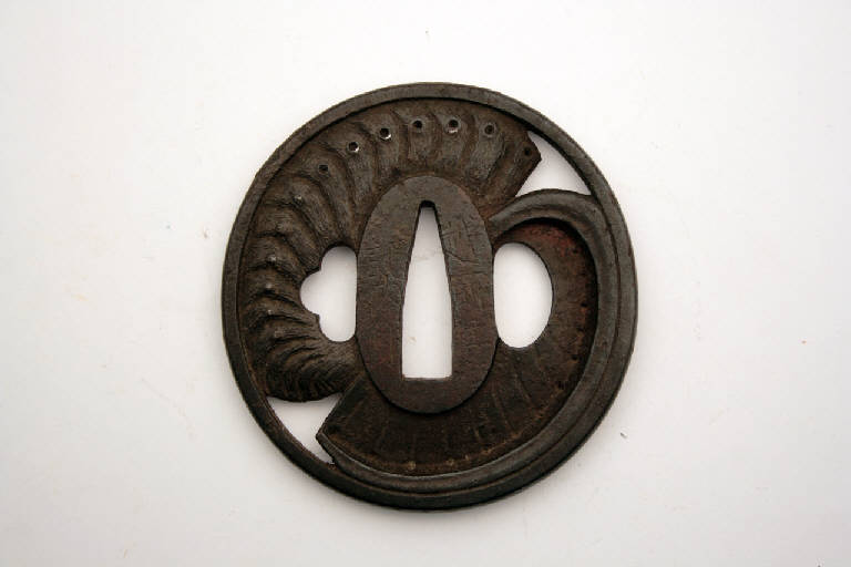 orecchia di mare (elsa di spada) - manifattura giapponese (secc. XVII/ XVIII)