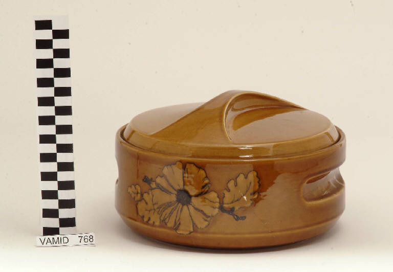 Fiori (casseruola) di Società Ceramica Revelli (sec. XX)