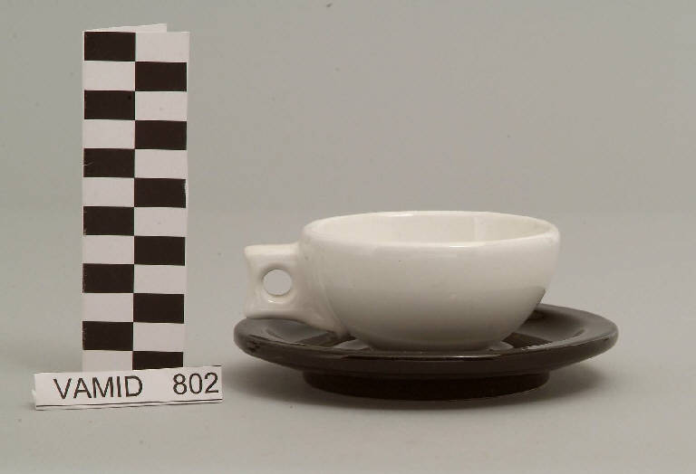 tazza da caffè di Ceramiche Pareschi; Reggiori Albino (sec. XX)