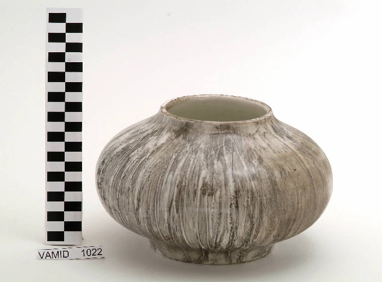 Paesaggio marino (vaso) di Società Ceramica Italiana Laveno; Soma Pupa (sec. XX)