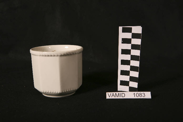 tazza da thè di Società Ceramica Richard Ginori (seconda metà sec. XX)