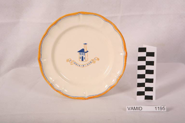 piatto da frutta di Società Ceramica Italiana Laveno; Portaluppi Piero (sec. XX)