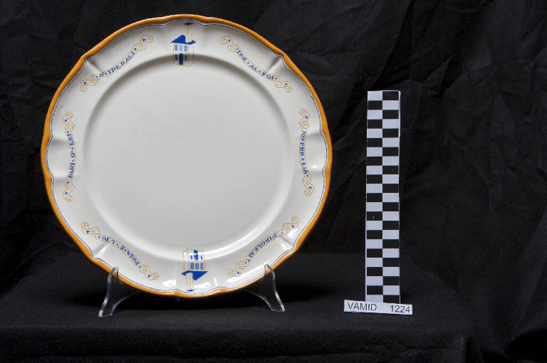 piatto da portata di Società Ceramica Italiana Laveno; Portaluppi Piero (sec. XX)