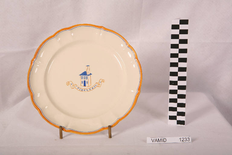 piatto piano di Società Ceramica Italiana Laveno; Portaluppi Piero (sec. XX)
