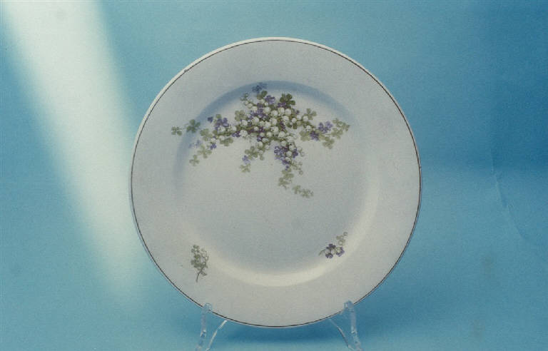 Motivi decorativi floreali (piatto piano) di Società Ceramica Richard Ginori (primo quarto sec. XX)