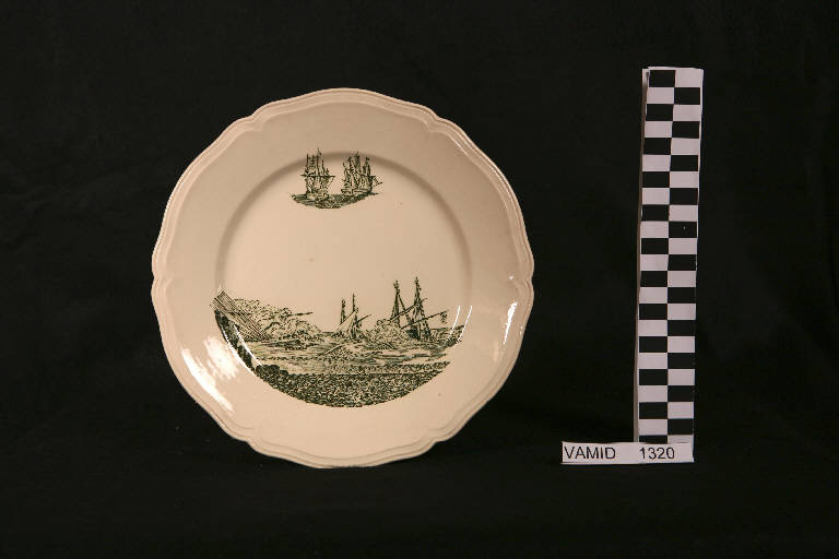 Marina con scena di battaglia (piatto piano) di Società Ceramica Italiana Laveno; Andlovitz Guido (; attr.) (sec. XX)