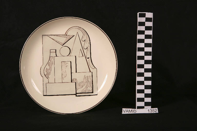 Motivi decorativi geometrici (piatto piano) di Brunella D.; Società Ceramica Italiana Laveno; Scuola Professionale per Ceramisti (sec. XX)