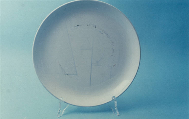 Motivi decorativi geometrici (piatto piano) di Bini A.; Società Ceramica Italiana Laveno; Scuola Professionale per Ceramisti (sec. XX)