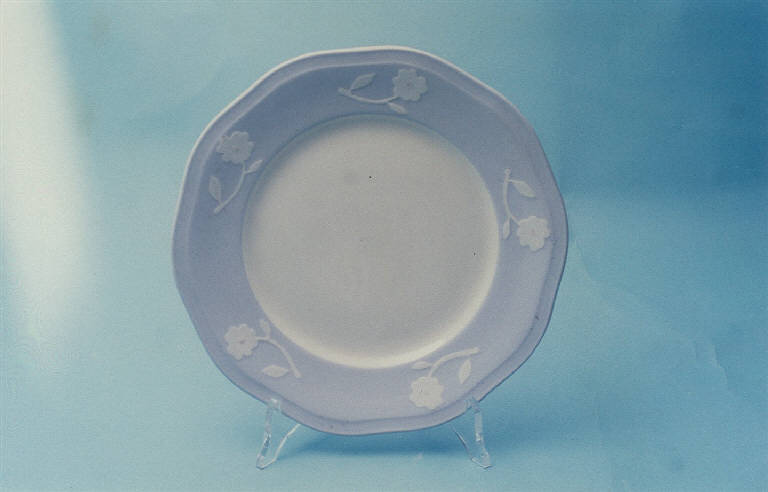 piatto fondo di Società Ceramica Italiana Laveno; Cecchetti Giuseppe (metà sec. XX)