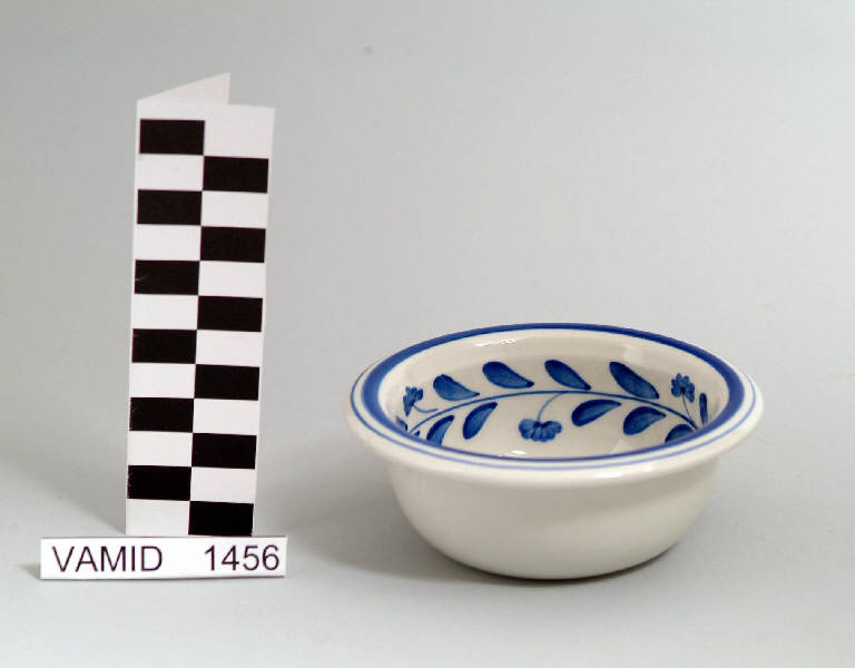 Motivi decorativi vegetali (pirofila) di Società Ceramica Richard Ginori (sec. XX)