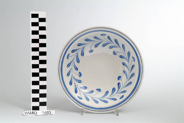 Motivi decorativi vegetali (piatto fondo) di Società Ceramica Richard Ginori (sec. XX)
