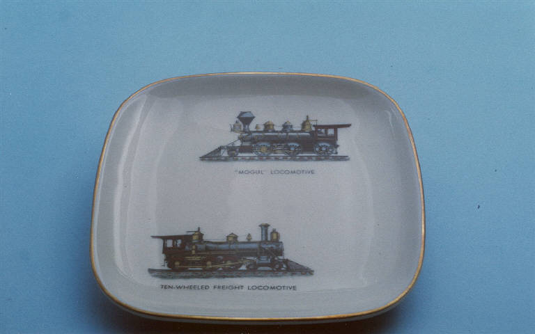 Locomotive (posacenere) di Società Ceramica del Verbano (metà sec. XX)