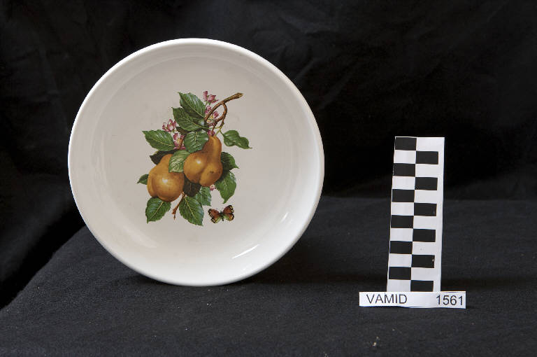 Pere e farfalla (piatto fondo) di Ceramiche Pareschi (ultimo quarto sec. XX)